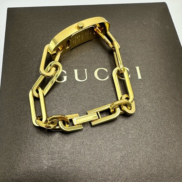 GUCCI Petite White Dial S-Steel Women's Watch Paper Clip Design - Picture 6 of 9